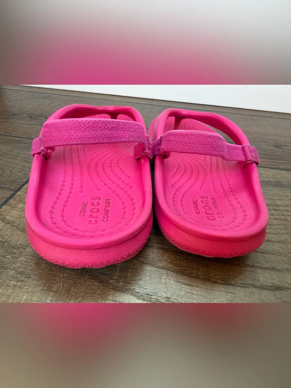 Crocs Pink Classic Flip K kids' Sandals Toddler Girls Size 9